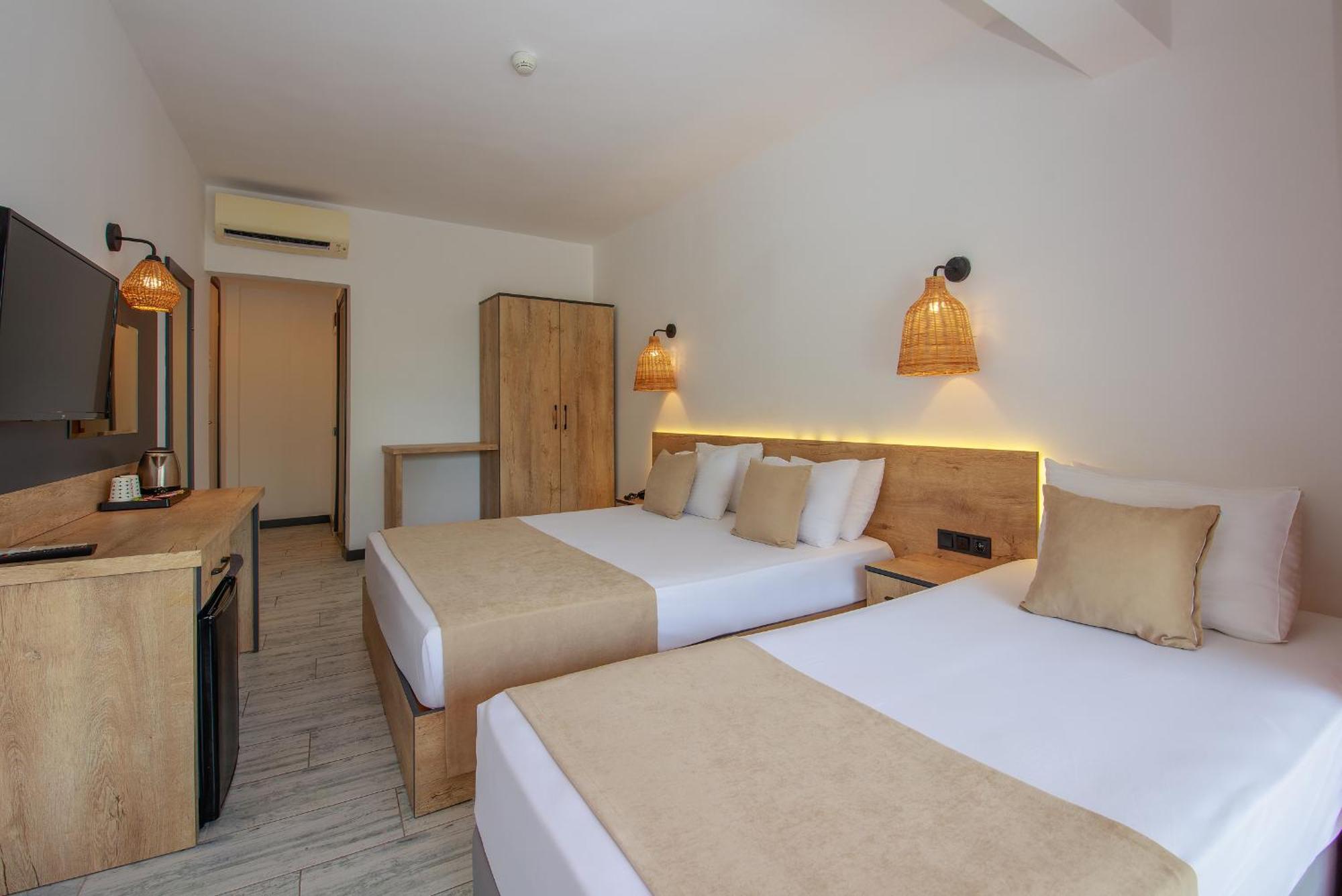 אולודניץ Hotel Meri All Inclusive מראה חיצוני תמונה